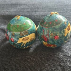 Vintage Colorful Animal-Themed Ornaments set of 2